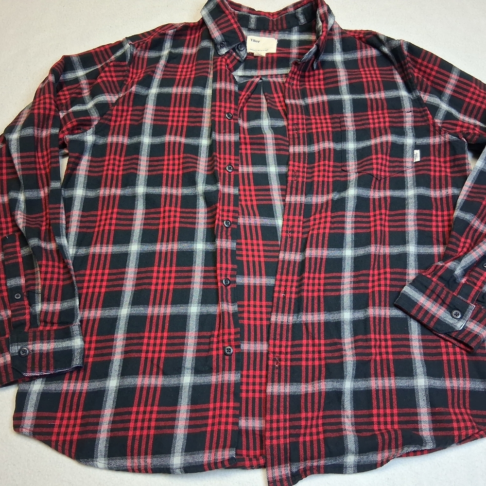 4/20$ ➡️ Tilley Men's Red and Black Plaid Casual Shirt